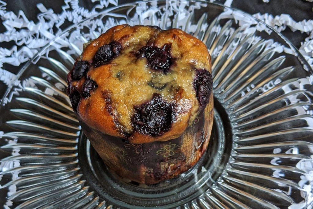 blueberry apple muffin krumville bake shop